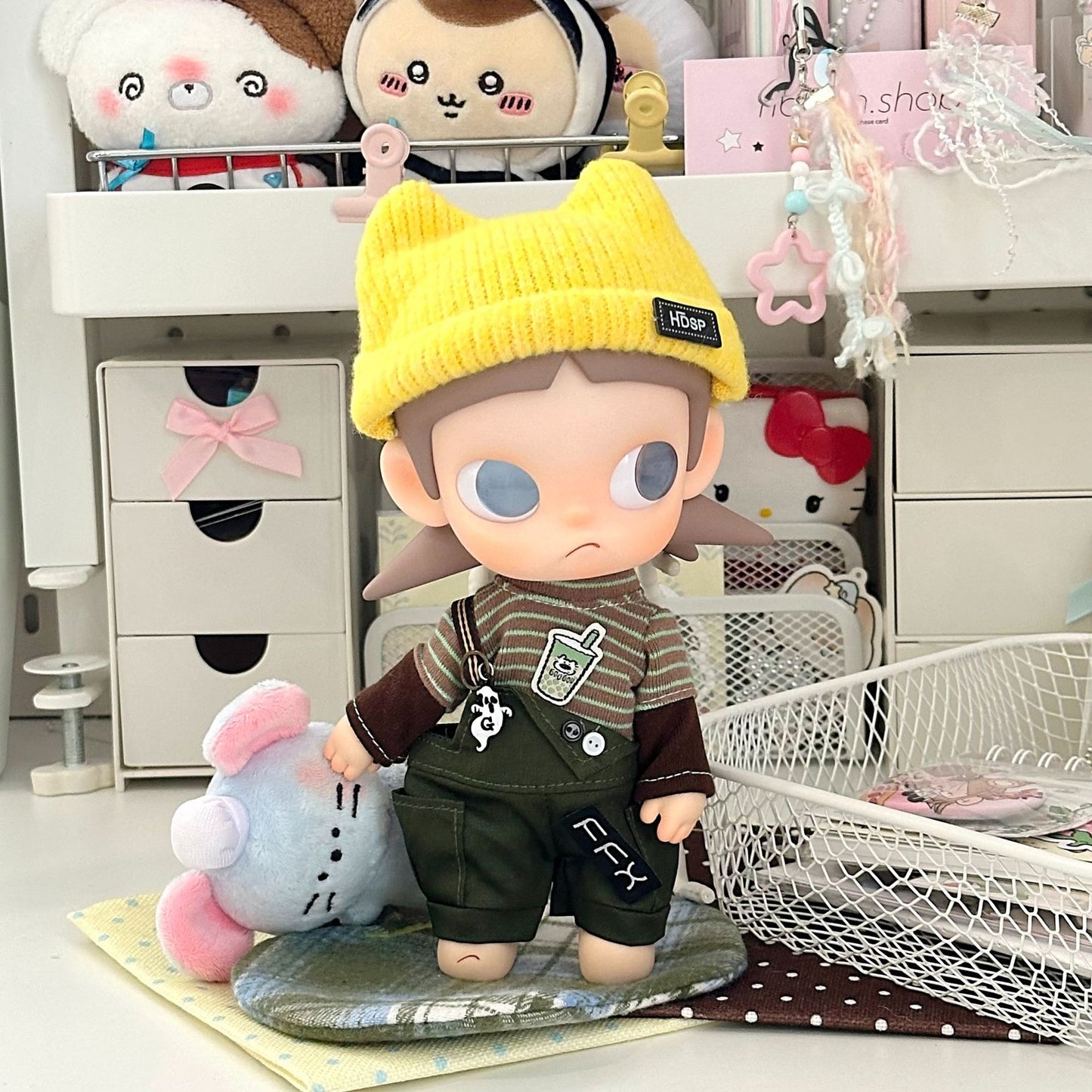 Zsiga 1/8 Articulated Doll Clothes - Three-Piece Casual Workwear Set (Yellow Knitted Beanie + Striped Top + Cargo Overalls) Trendy Doll Outfit Accessories